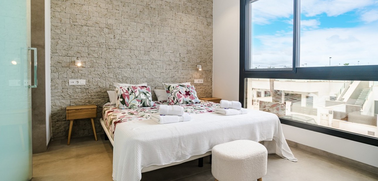 Sale - Penthouse -
LO PAGÁN