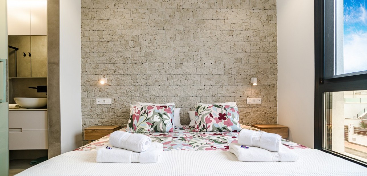 Sale - Penthouse -
LO PAGÁN