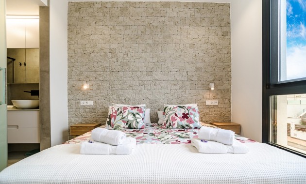 Sale - Penthouse -
LO PAGÁN