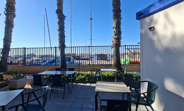 Venta - Commercial property -
Torrevieja - Puerto