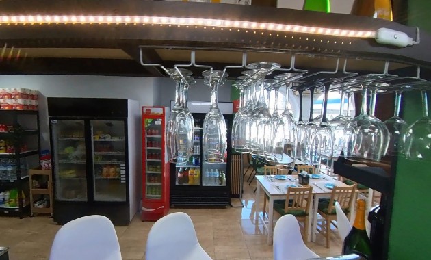 Venta - Commercial property -
Torrevieja - Puerto