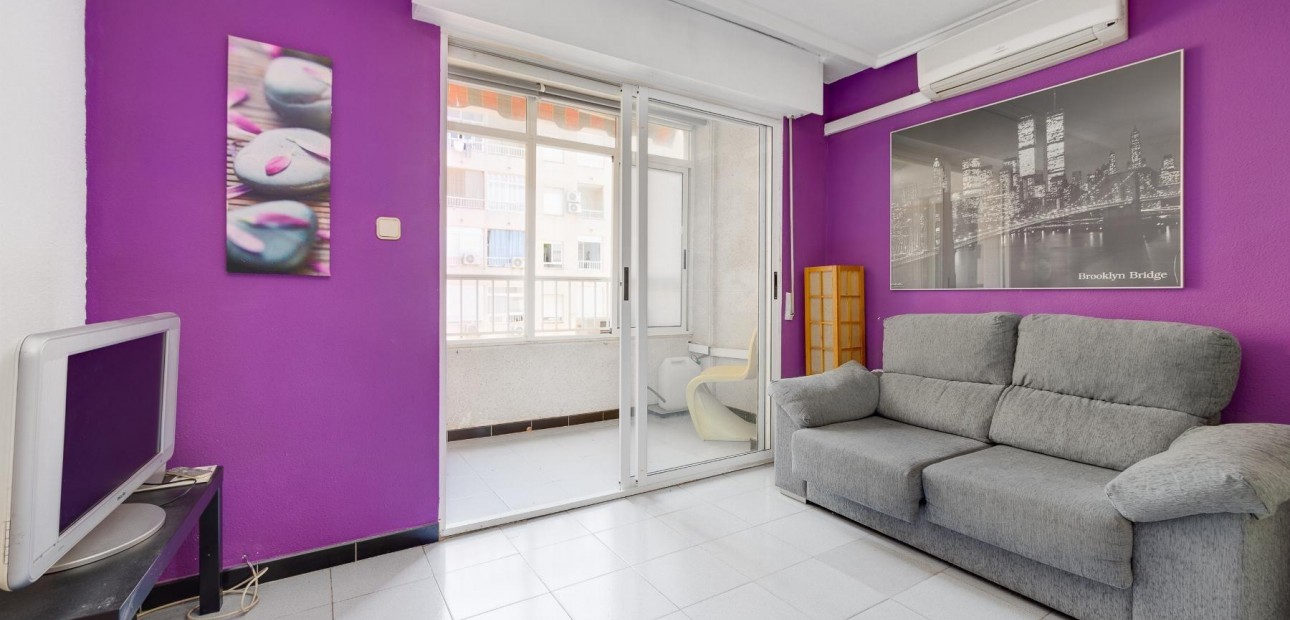 Herverkoop - Appartement / flat -
Torrevieja - Centro