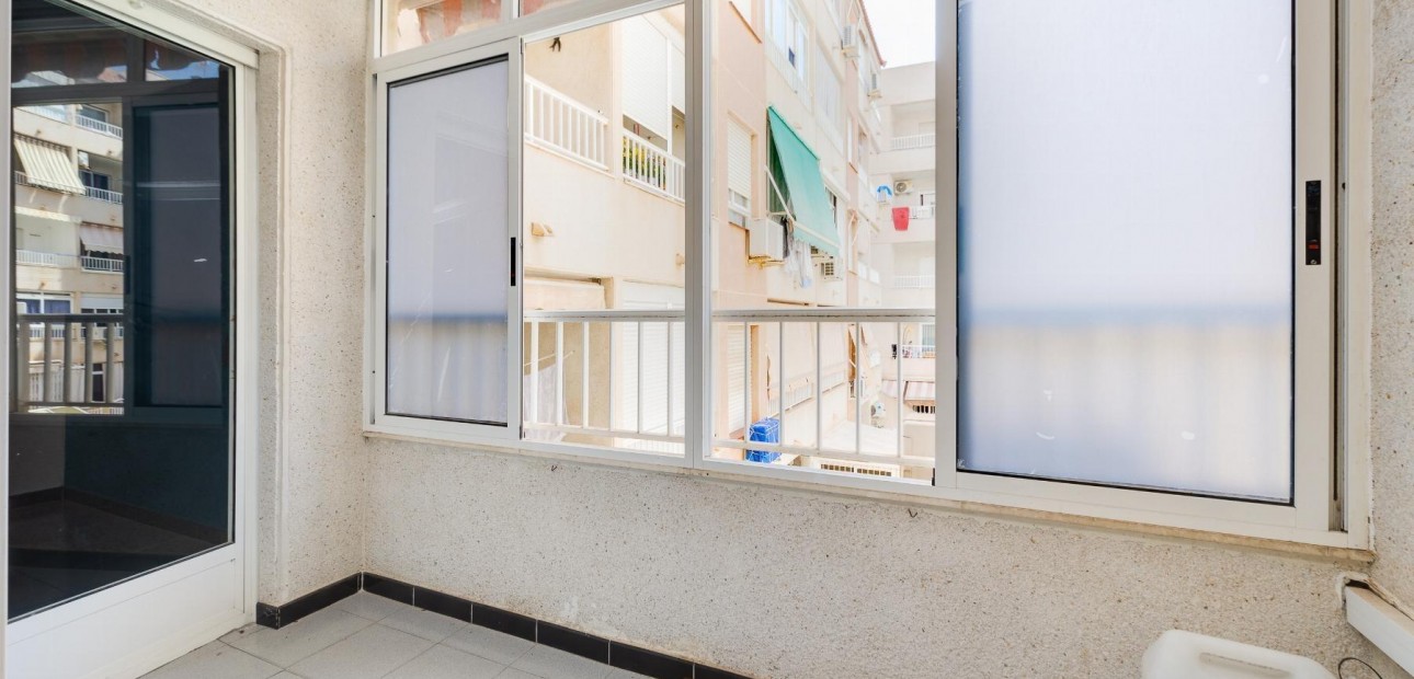 Herverkoop - Appartement / flat -
Torrevieja - Centro