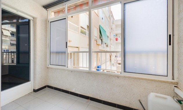 Herverkoop - Appartement / flat -
Torrevieja - Centro