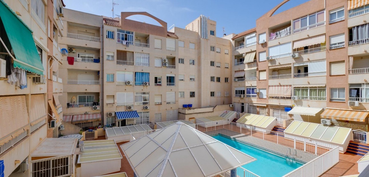 Herverkoop - Appartement / flat -
Torrevieja - Centro