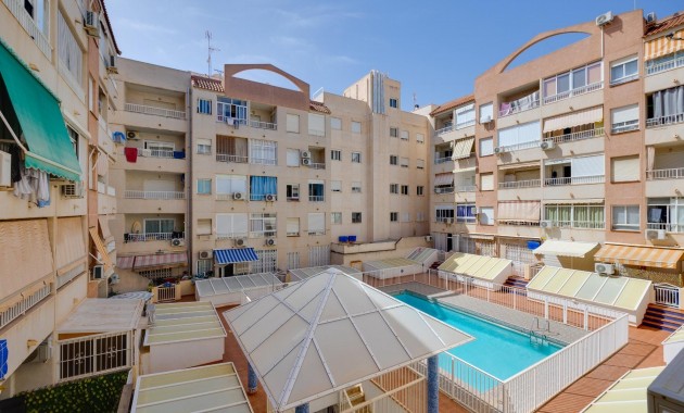 Herverkoop - Appartement / flat -
Torrevieja - Centro