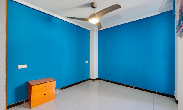 Herverkoop - Appartement / flat -
Torrevieja - Centro