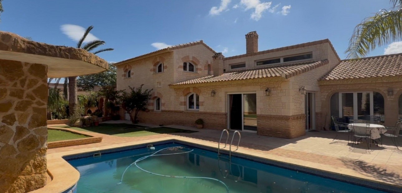 Herverkoop - Villa -
Los Nietos - Nietos  Los