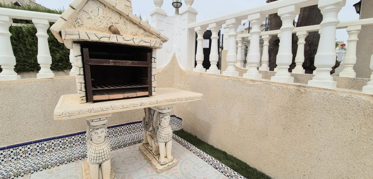 Herverkoop - Villa -
Torrevieja - La siesta