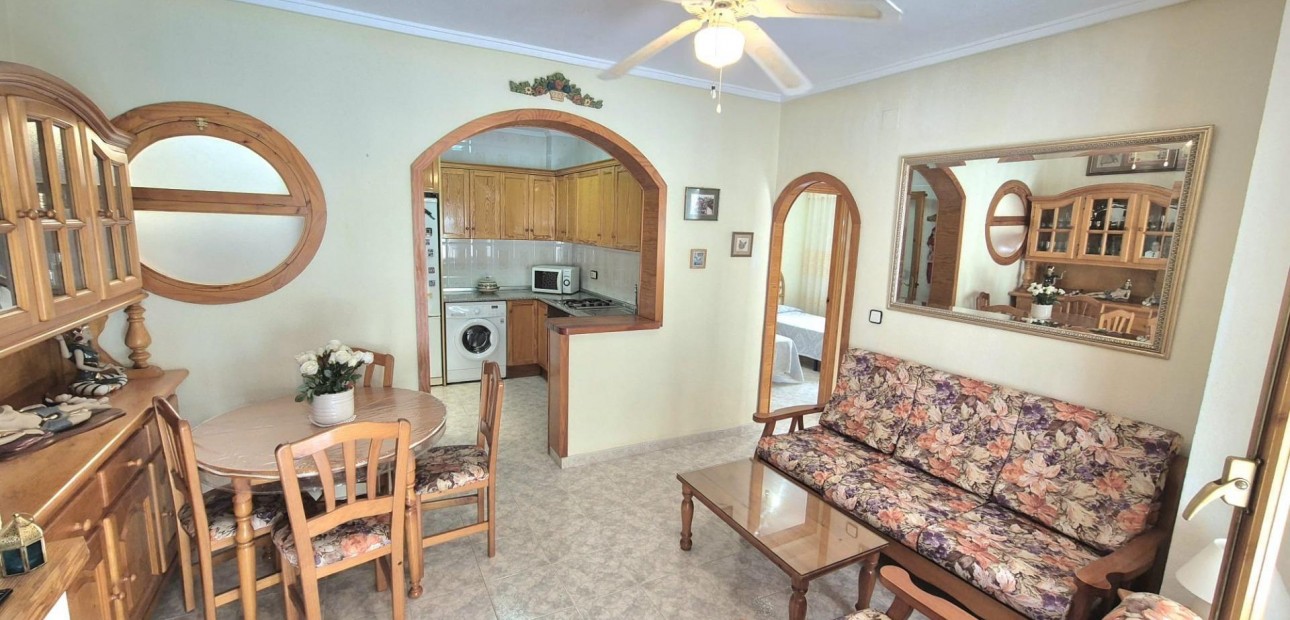 Herverkoop - Villa -
Torrevieja - La siesta