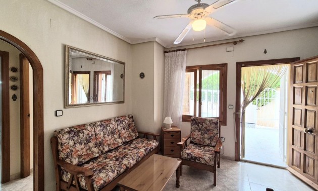 Herverkoop - Villa -
Torrevieja - La siesta