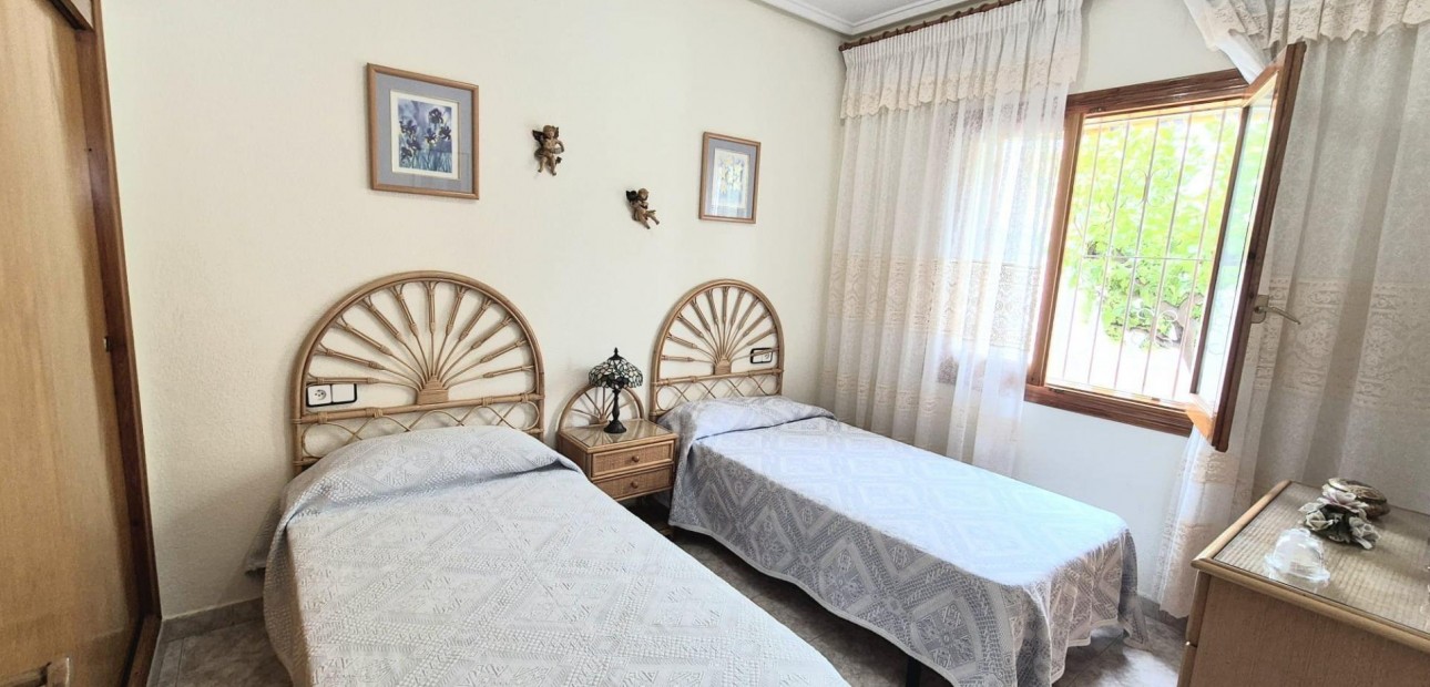 Herverkoop - Villa -
Torrevieja - La siesta