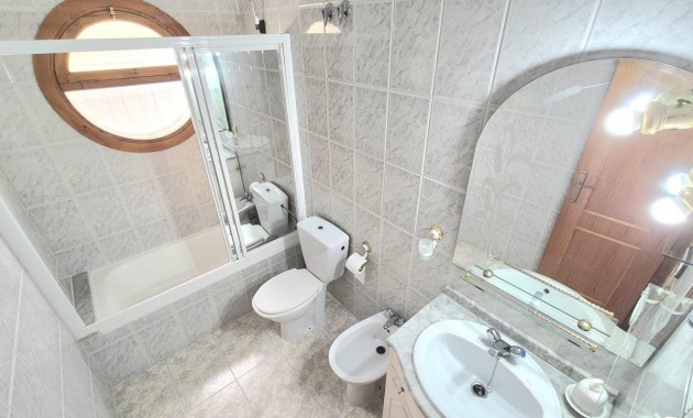 Herverkoop - Villa -
Torrevieja - La siesta