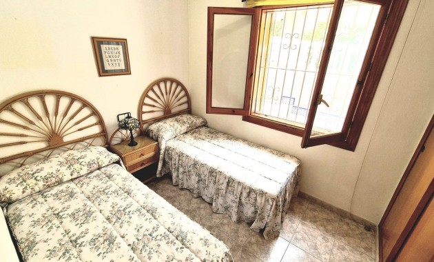 Herverkoop - Villa -
Torrevieja - La siesta