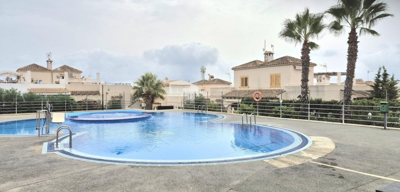 Herverkoop - Villa -
Torrevieja - La siesta