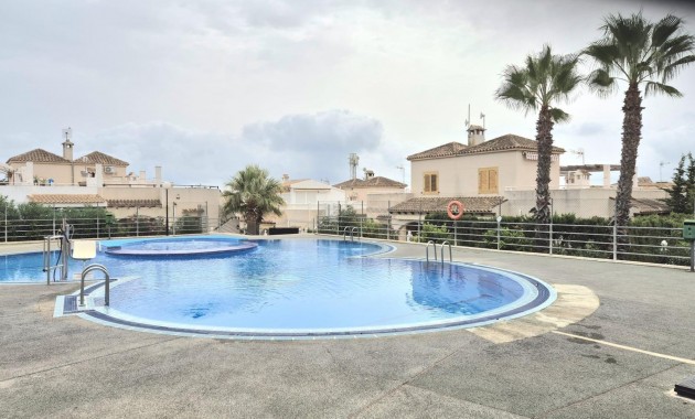 Herverkoop - Villa -
Torrevieja - La siesta