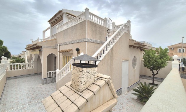 Herverkoop - Villa -
Torrevieja - La siesta