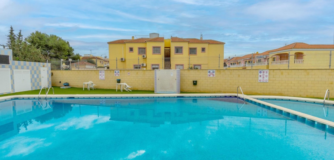 Herverkoop - Appartement / flat -
Torrevieja - El Chaparral