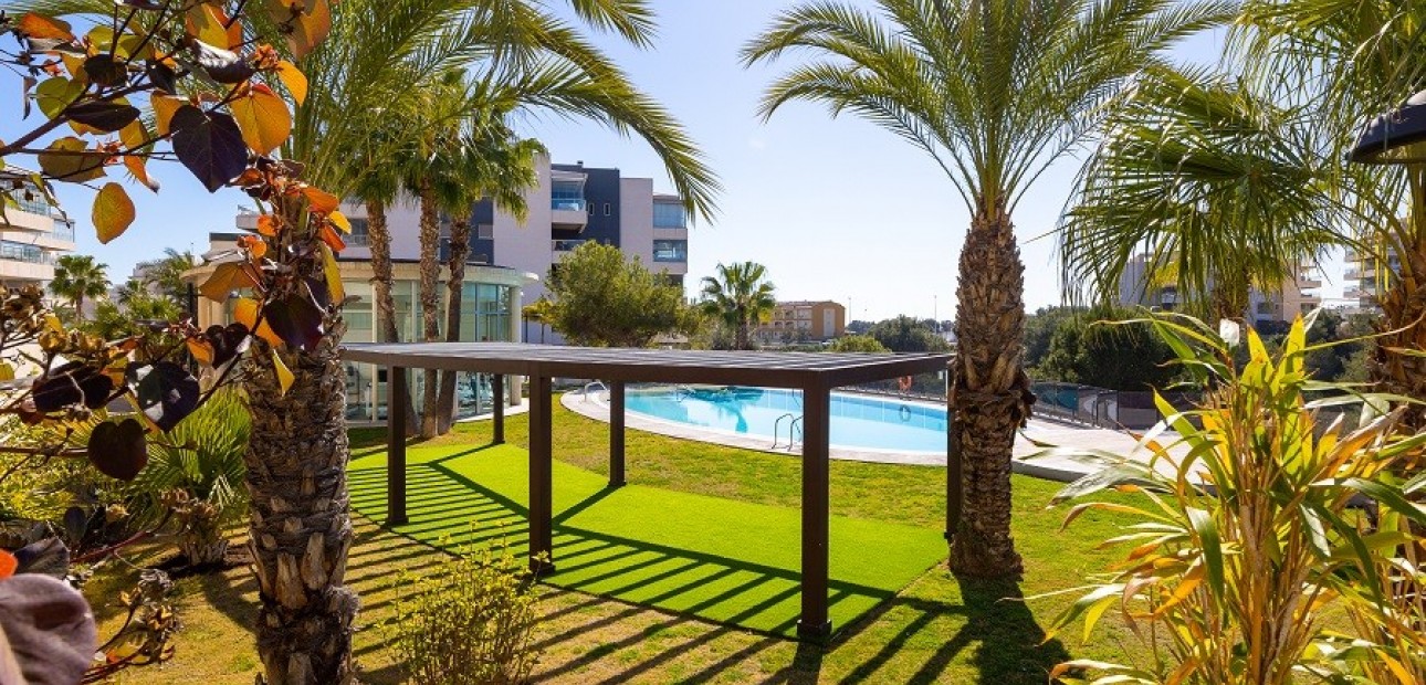 Herverkoop - Appartement / flat -
Orihuela Costa - Villamartin