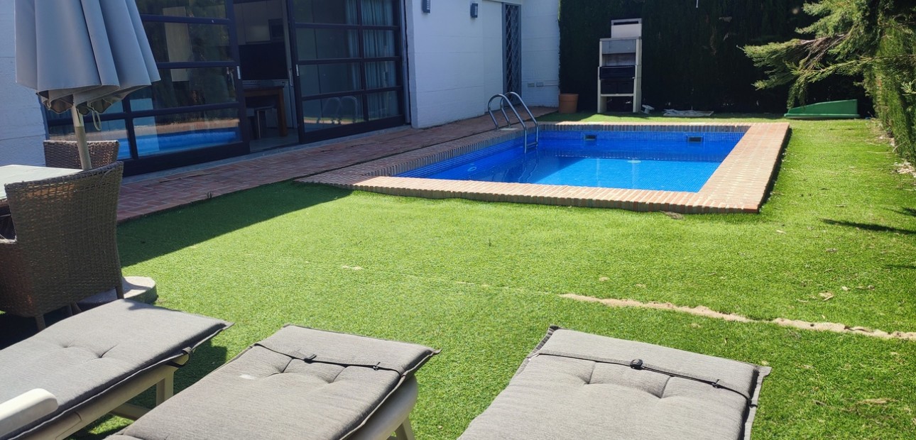 Herverkoop - Detached Villa -
Sucina - Peraleja Golf