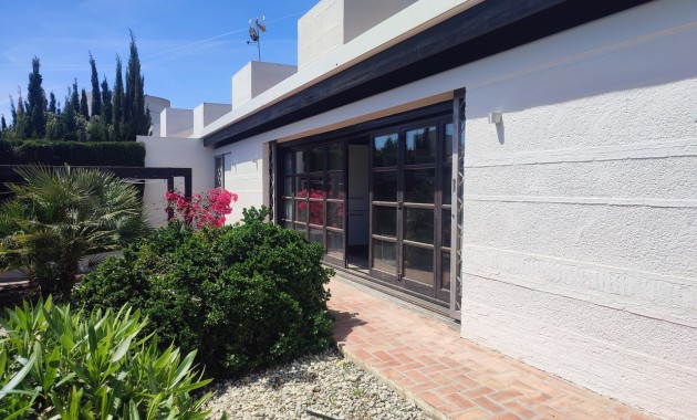 Herverkoop - Detached Villa -
Sucina - Peraleja Golf