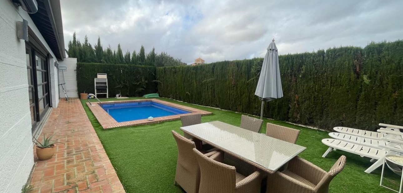 Herverkoop - Detached Villa -
Sucina - Peraleja Golf