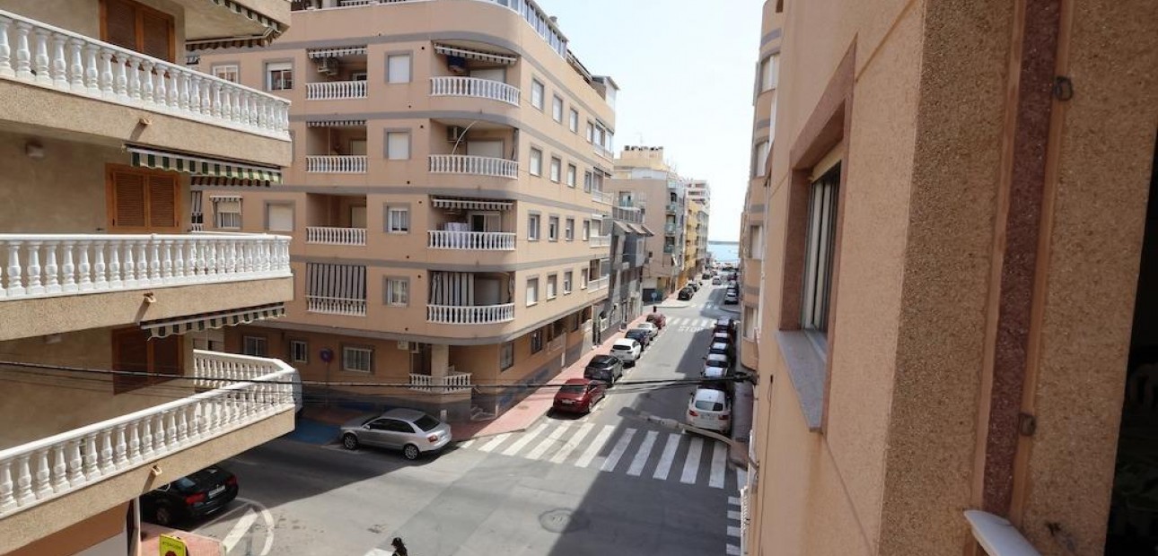Sale - Apartment / flat -
Torrevieja - Acequion
