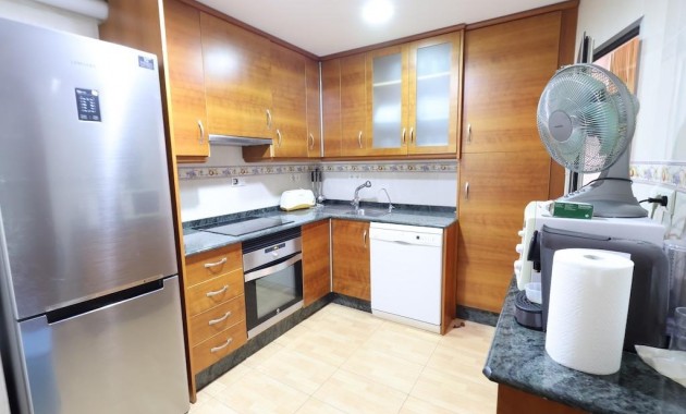 Sale - Apartment / flat -
Torrevieja - Acequion