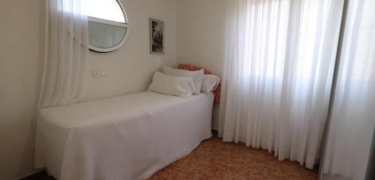 Sale - Terraced house -
Torrevieja - Torretas
