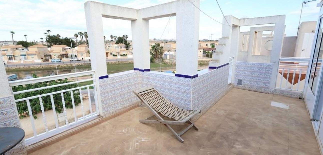 Sale - Terraced house -
Torrevieja - Torretas