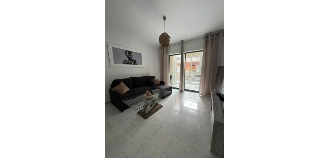 Sale - Apartment / flat -
Torrevieja - Estacion de autobuses