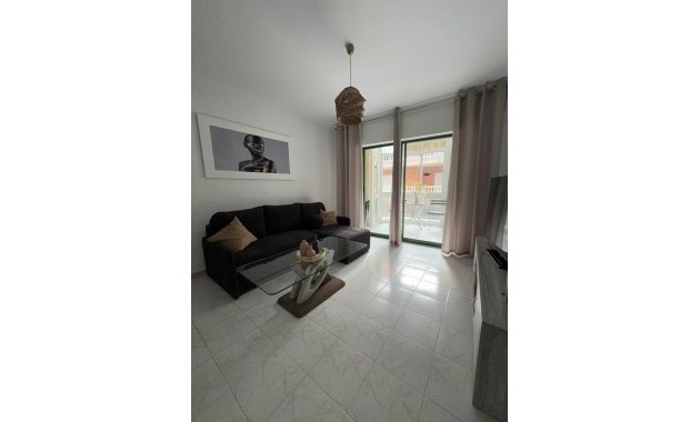 Sale - Apartment / flat -
Torrevieja - Estacion de autobuses