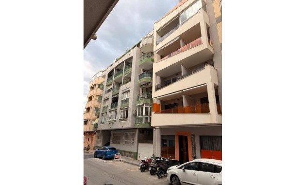 Sale - Apartment / flat -
Torrevieja - Estacion de autobuses