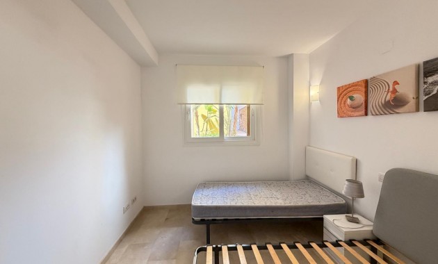 Sale - Apartment / flat -
Torrevieja - Punta prima