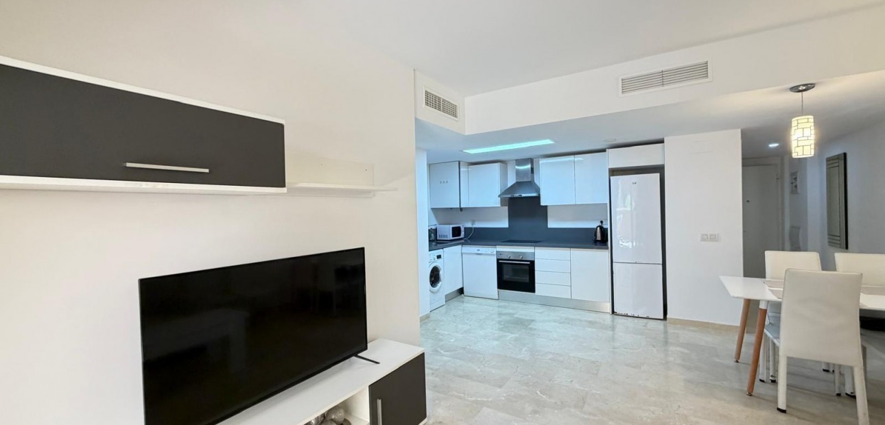 Sale - Apartment / flat -
Torrevieja - Punta prima