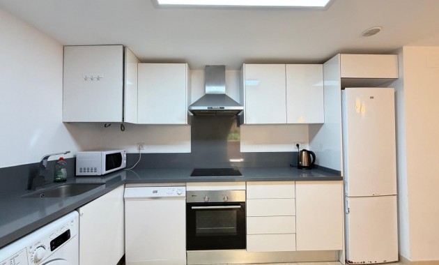 Sale - Apartment / flat -
Torrevieja - Punta prima