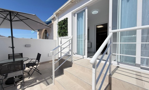 Sale - Terraced house -
Torrevieja - La Siesta - El Salado - Torreta