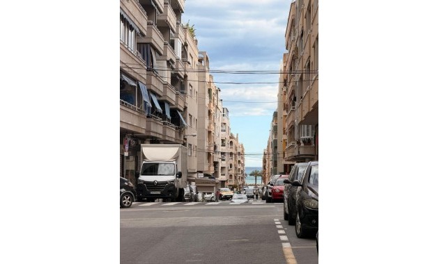 Sale - Apartment / flat -
Torrevieja - Estacion de autobuses