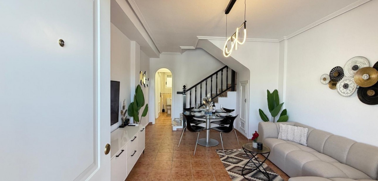 Sale - Terraced house -
Orihuela Costa - Rocio del Mar