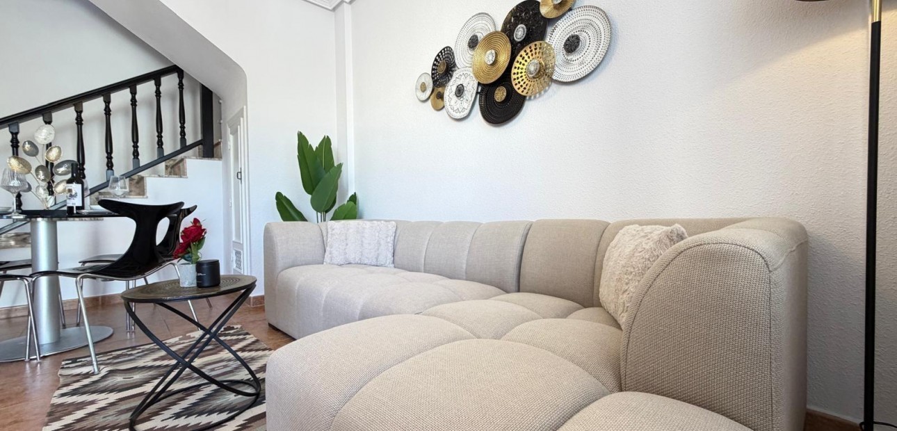 Sale - Terraced house -
Orihuela Costa - Rocio del Mar