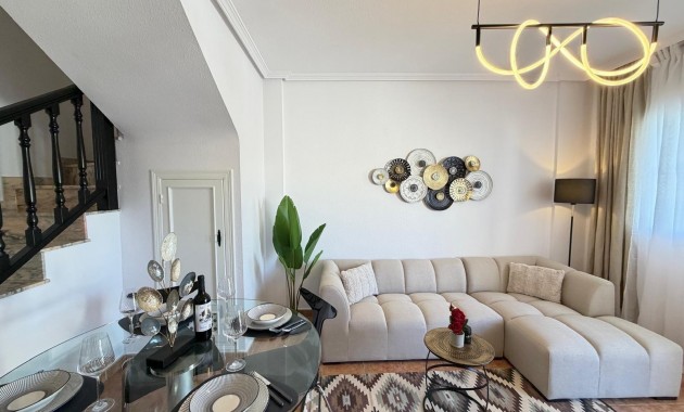 Sale - Terraced house -
Orihuela Costa - Rocio del Mar