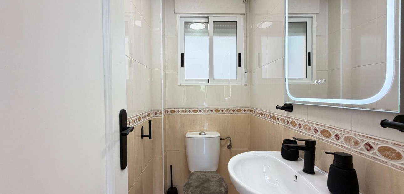 Sale - Terraced house -
Orihuela Costa - Rocio del Mar