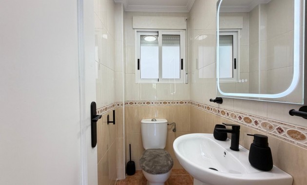 Sale - Terraced house -
Orihuela Costa - Rocio del Mar