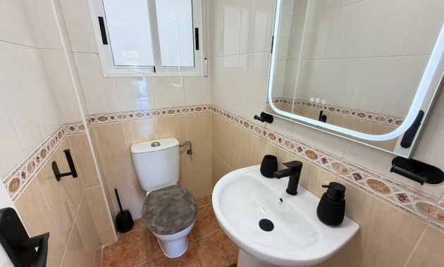 Sale - Terraced house -
Orihuela Costa - Rocio del Mar