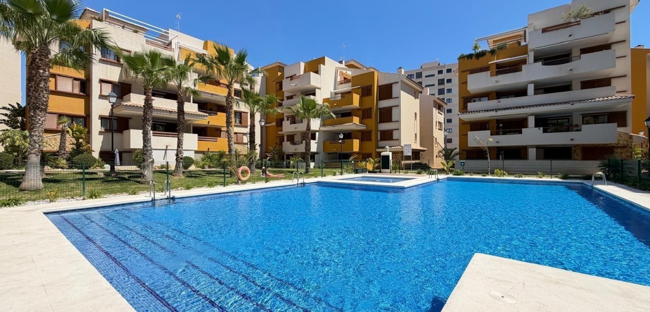 Sale - Penthouse -
Torrevieja - Punta prima