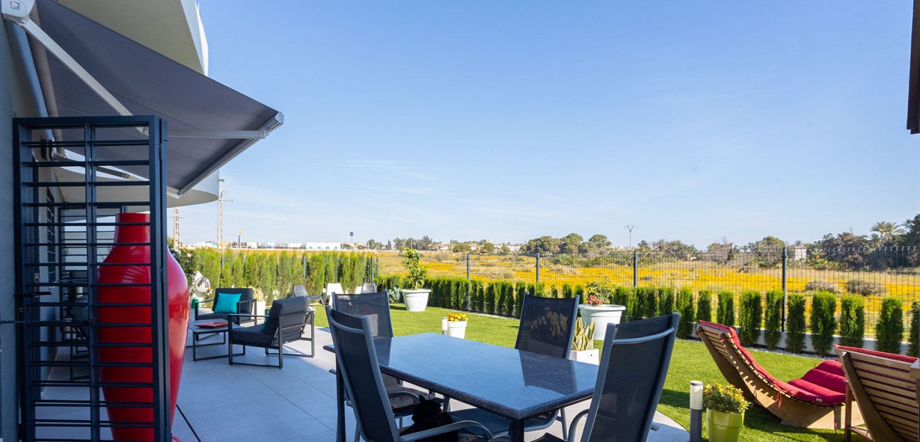 Sale - Apartment / flat -
Torrevieja - Rocio del Mar