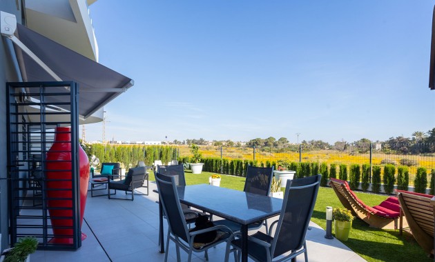 Sale - Apartment / flat -
Torrevieja - Rocio del Mar