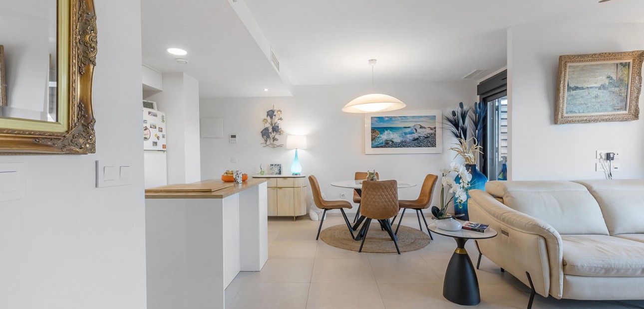 Sale - Apartment / flat -
Torrevieja - Rocio del Mar