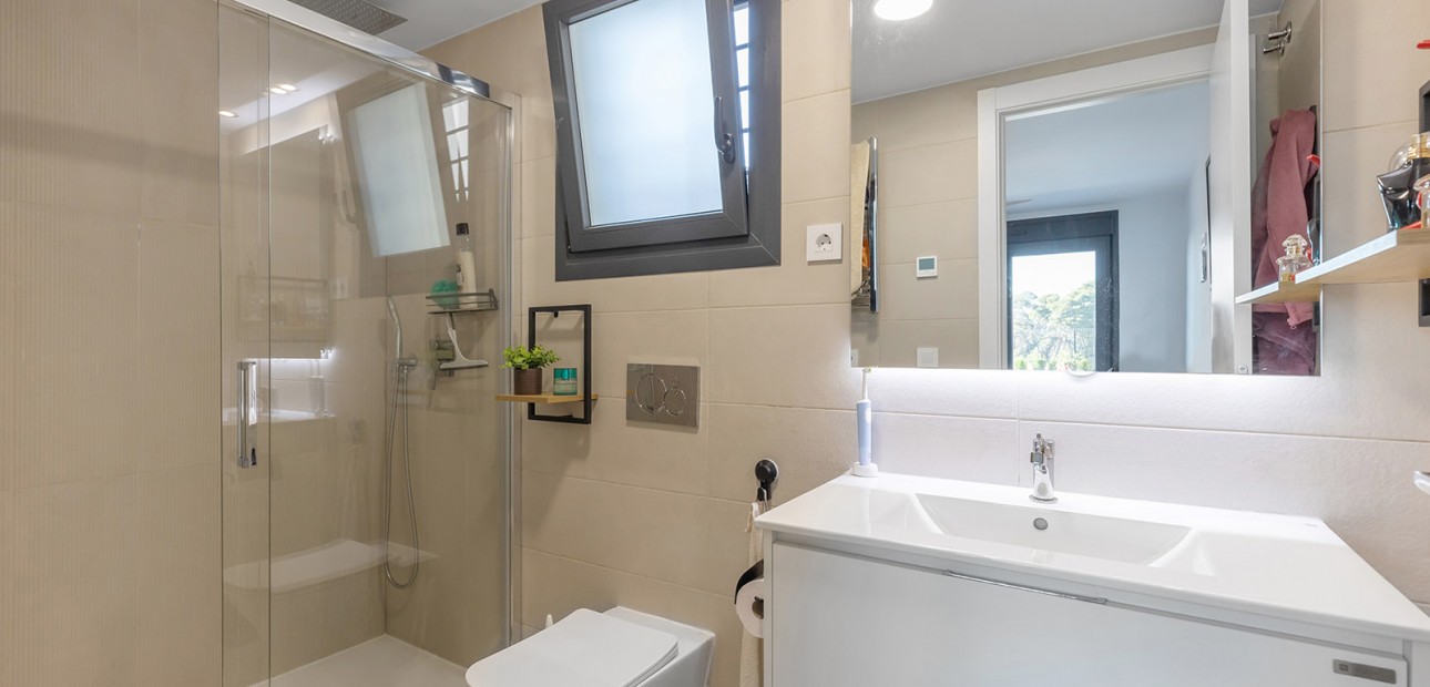 Sale - Apartment / flat -
Torrevieja - Rocio del Mar