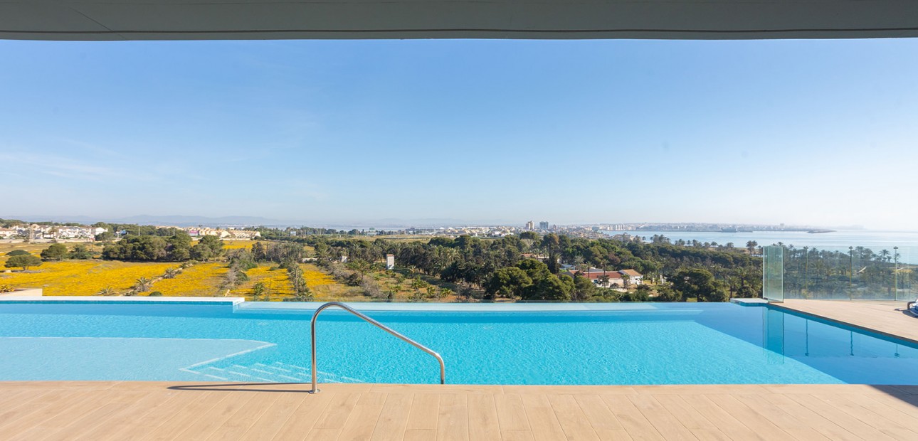 Sale - Apartment / flat -
Torrevieja - Rocio del Mar